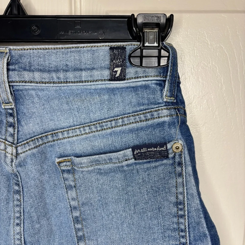 7 For All Mankind Two-toned Distressed Cutoff Shorts Size‎ 26